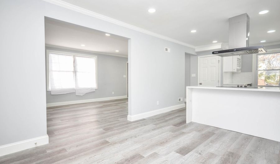 7009 ADELPHI Rd, Hyattsville, MD 20782 - 4 Beds, 3 Bath
