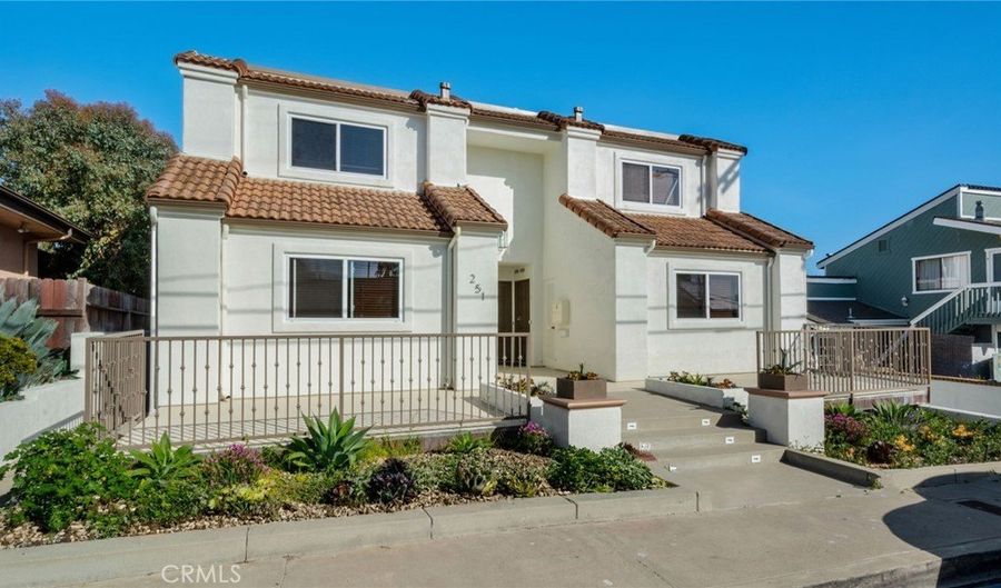 251 Avenida Madrid, San Clemente, CA 92672 - 7 Beds, 4 Bath