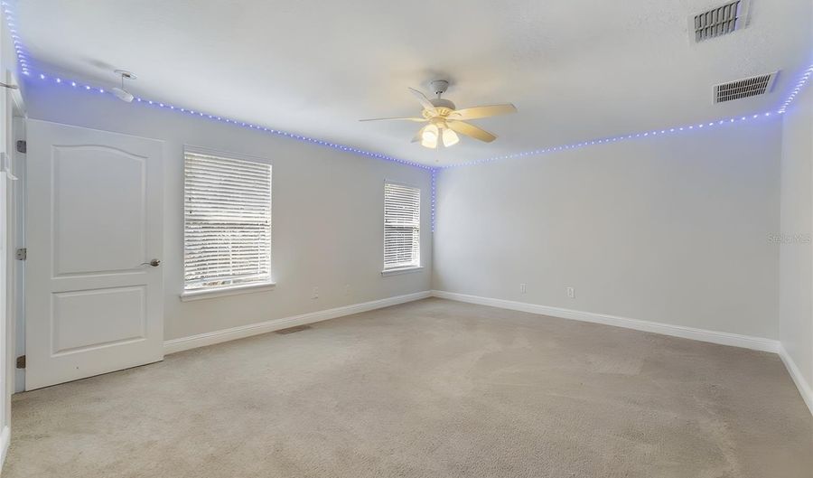 457 CHINAHILL Ct, Apopka, FL 32712 - 5 Beds, 6 Bath