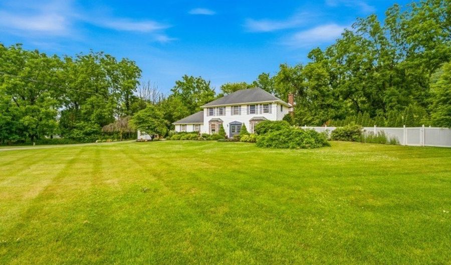 3 Butternut Dr, Alloway, NJ 07462 - 4 Beds, 3 Bath