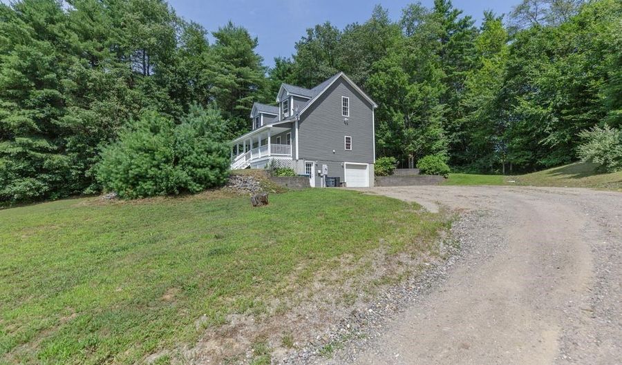 17 Eero Dr, Belmont, NH 03220 - 4 Beds, 4 Bath