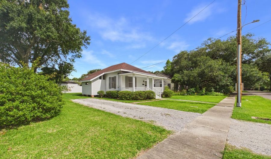 503 N Louisiana St, Abbeville, LA 70510 - 2 Beds, 1 Bath