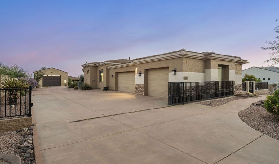 5643 E RANCHO TIERRA Dr, Cave Creek, AZ 85331 - 4 Beds, 5 Bath