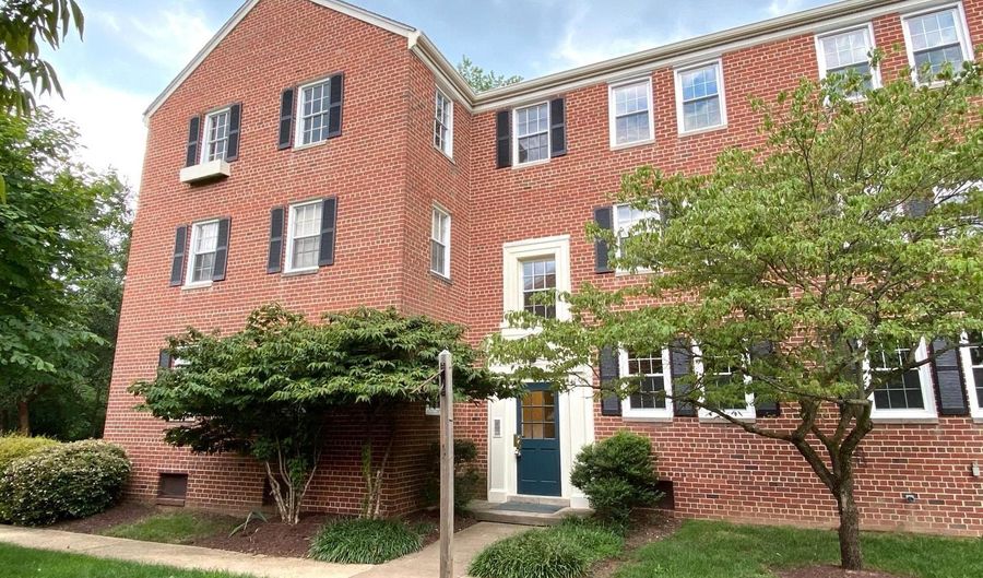 1801 BELLE VIEW Blvd #C2, Alexandria, VA 22307 - 2 Beds, 1 Bath