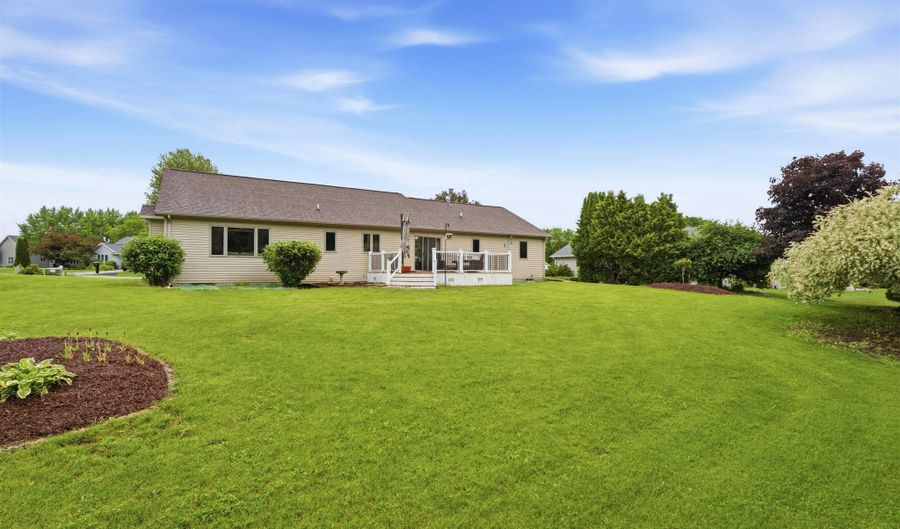 W2303 ST GERMAINE Court, Appleton, WI 54915 - 3 Beds, 3 Bath