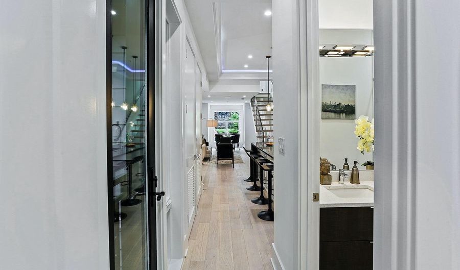 4 R St NW 3, Washington, DC 20001 - 2 Beds, 2 Bath