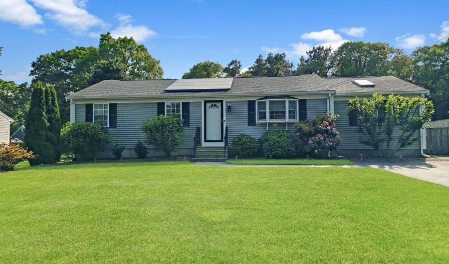 371 Megan Rd, Barnstable, MA 02630 - 3 Beds, 1 Bath