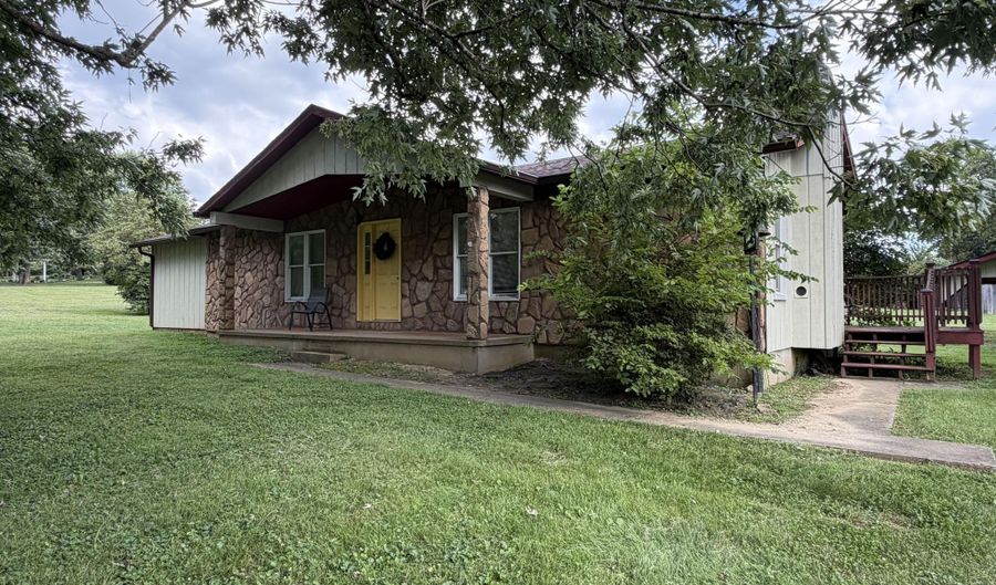 2410 Plum Run Rd, Bardstown, KY 40004 - 3 Beds, 2 Bath