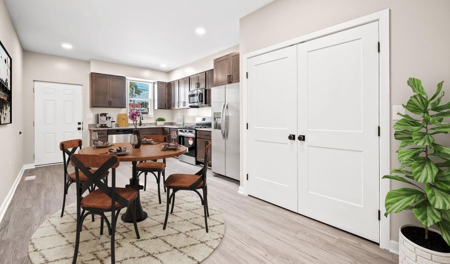 516 E 27TH St, Baltimore, MD 21218 - 3 Beds, 2 Bath