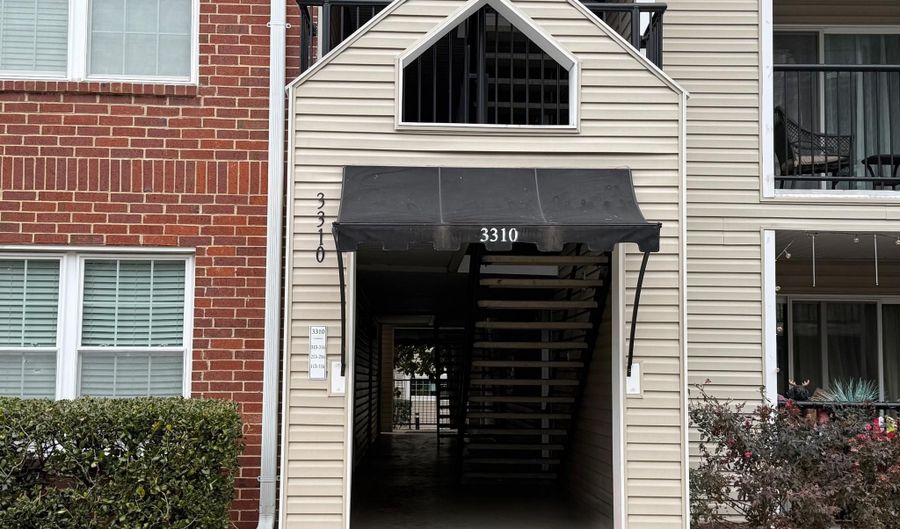 3310 WYNDHAM Cir 215, Alexandria, VA 22302 - 2 Beds, 2 Bath