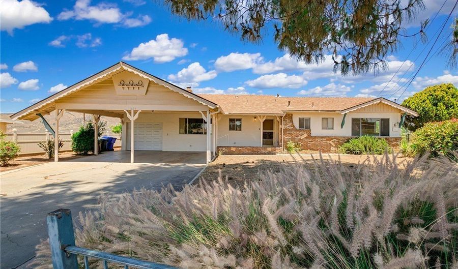 11674 Oak Ln, Yucaipa, CA 92399 - 3 Beds, 2 Bath