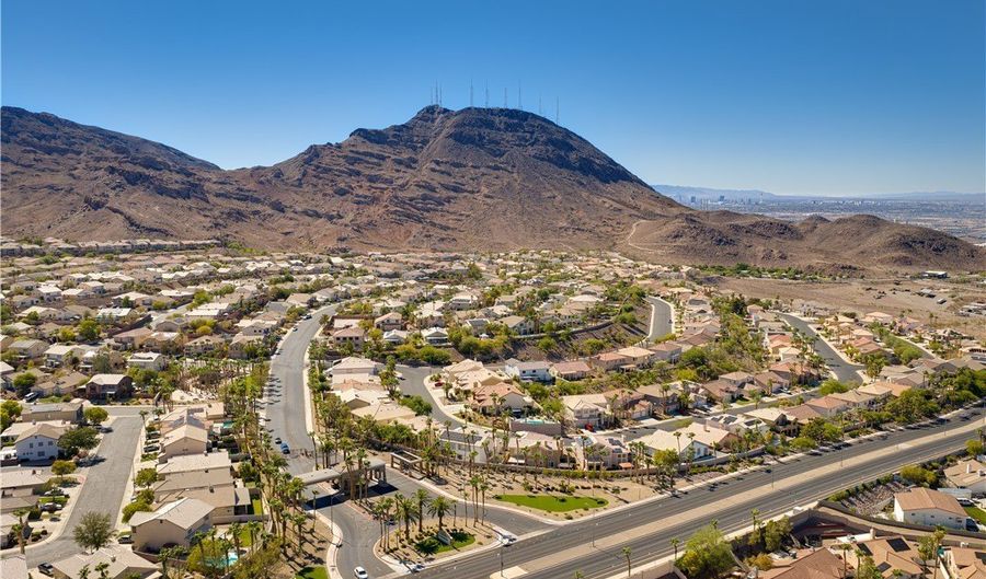 720 Viola Cir, Henderson, NV 89002 - 3 Beds, 2 Bath