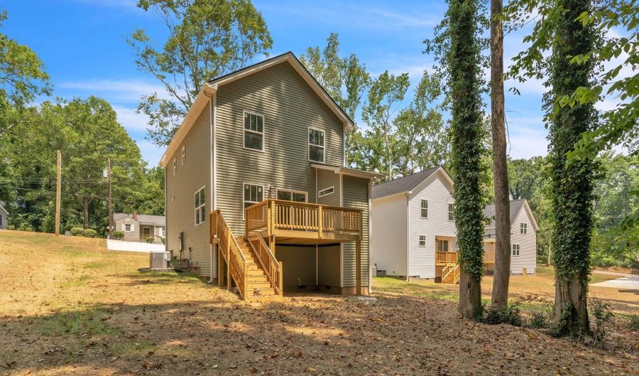 400 Woodland Cir, Belton, SC 29627 - 3 Beds, 3 Bath