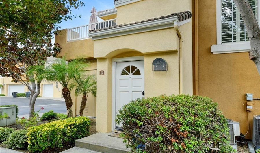 45 Sandcastle, Aliso Viejo, CA 92656 - 2 Beds, 2 Bath