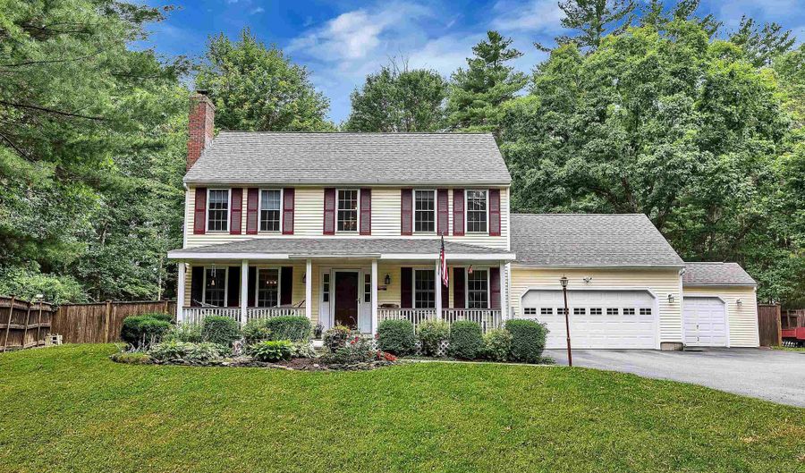 5 Captain Danforth Ln, Amherst, NH 03031 - 3 Beds, 3 Bath