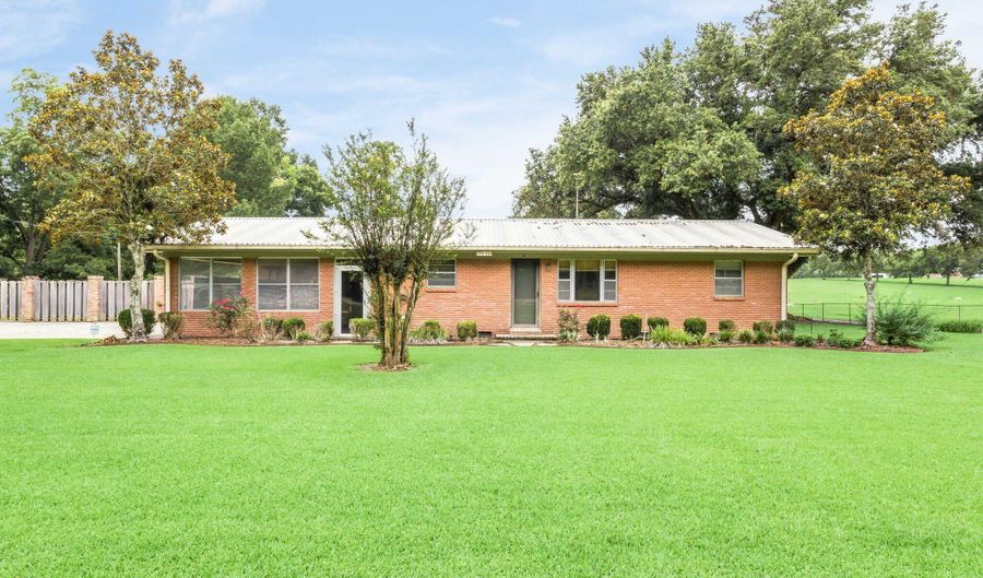 6166 Louisiana 93, Arnaudville, LA 70512 - 4 Beds, 2 Bath