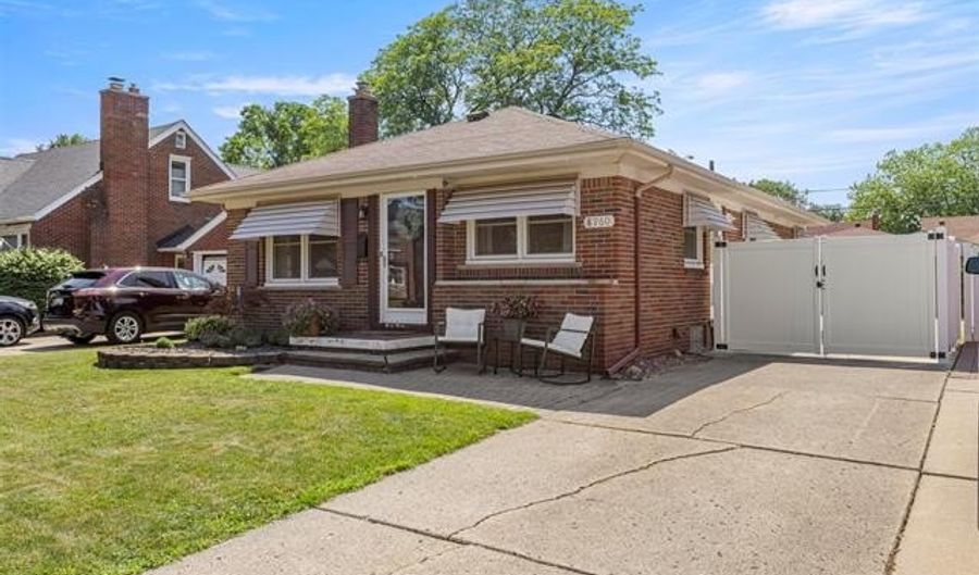 8960 Niver Ave, Allen Park, MI 48101 - 3 Beds, 2 Bath