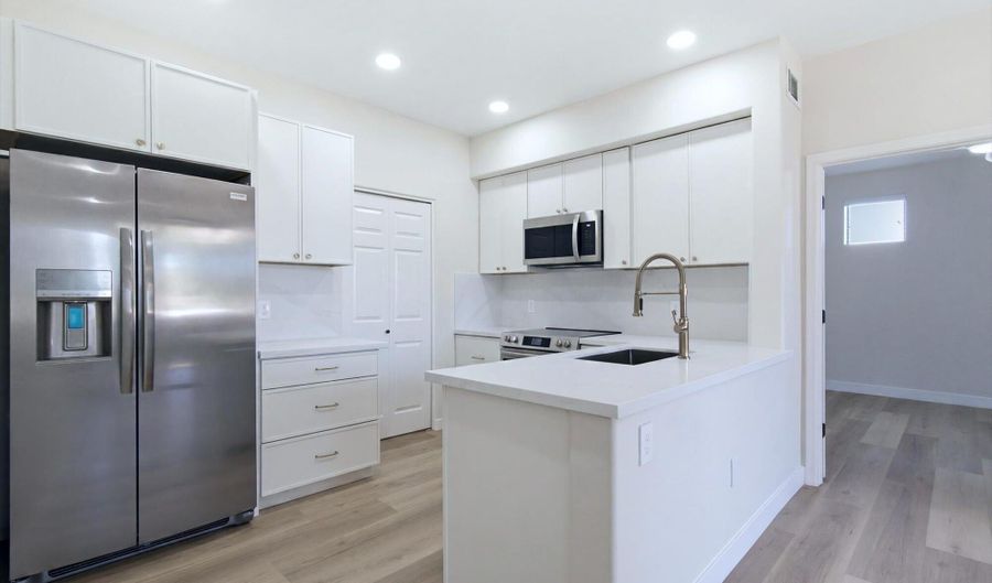 3330 S GILBERT Rd 1003, Chandler, AZ 85286 - 2 Beds, 2 Bath