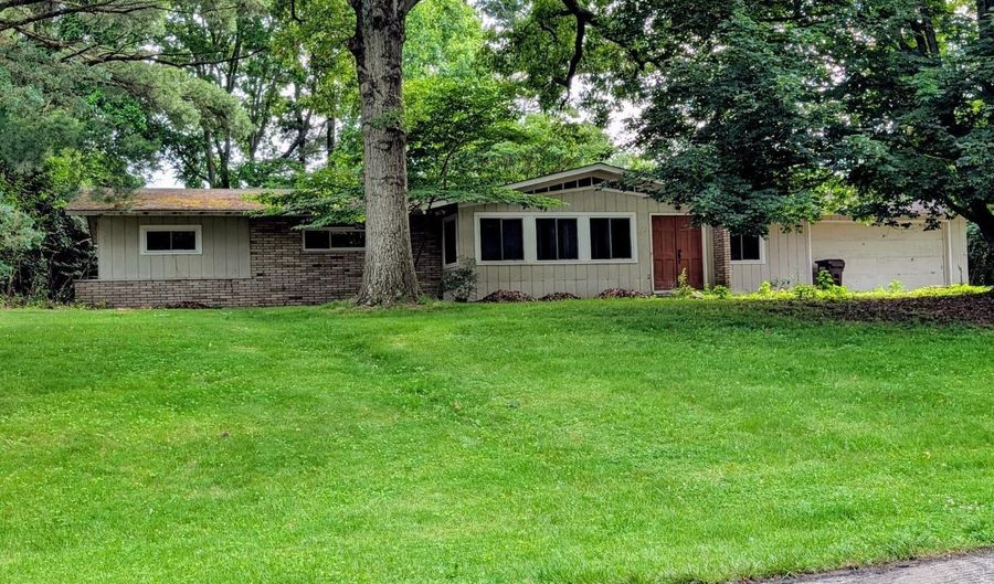 7481 Heatherwood Ln, Anderson Twp., OH 45244 - 3 Beds, 2 Bath