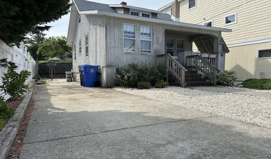 803 N Atlantic Ave, Beach Haven, NJ 08008 - 2 Beds, 1 Bath