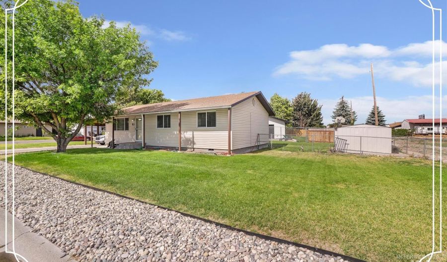 2762 Mcbride Pl, Burley, ID 83318 - 3 Beds, 1 Bath