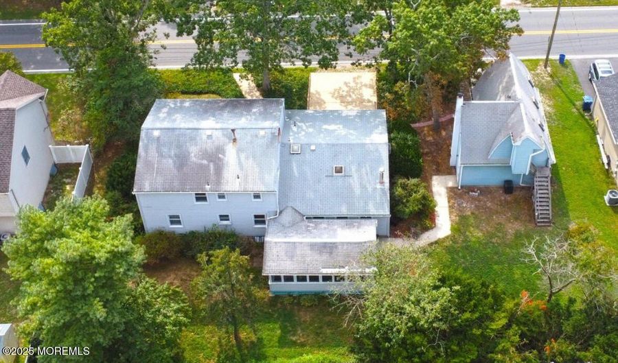 608 Berkeley Ave, Beachwood, NJ 08722 - 4 Beds, 4 Bath