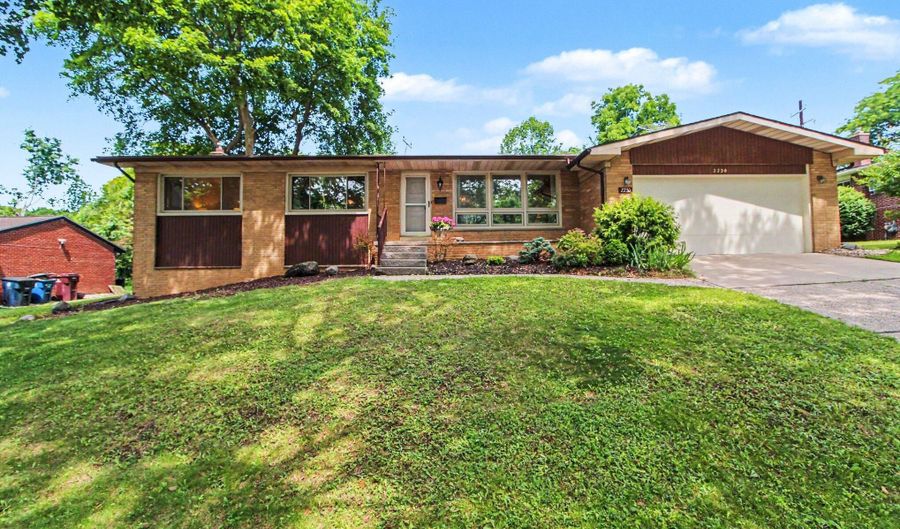 2230 Manchester Rd, Ann Arbor, MI 48104 - 3 Beds, 2 Bath