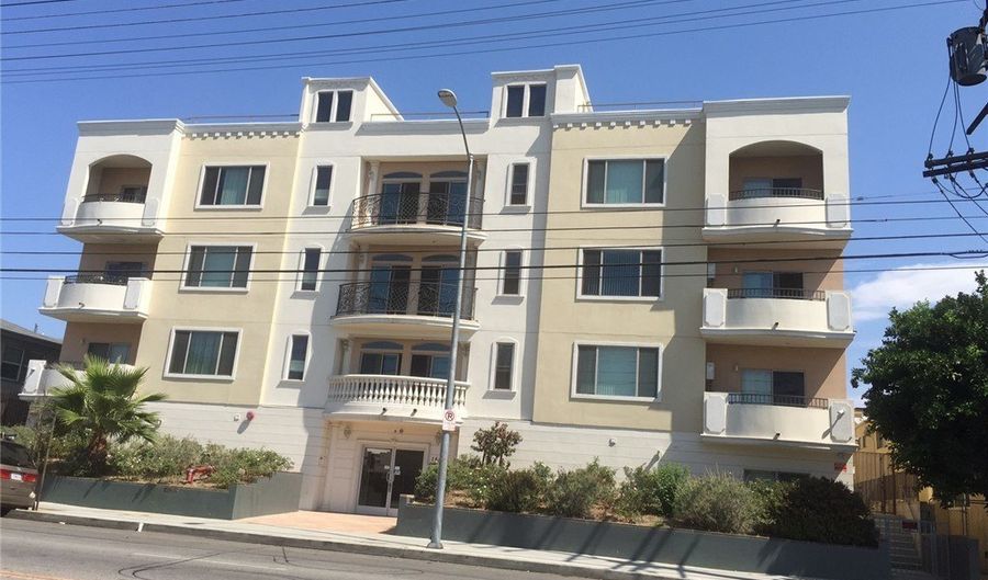15435 Vanowen, Los Angeles, CA 91406 - 43 Beds, 24 Bath