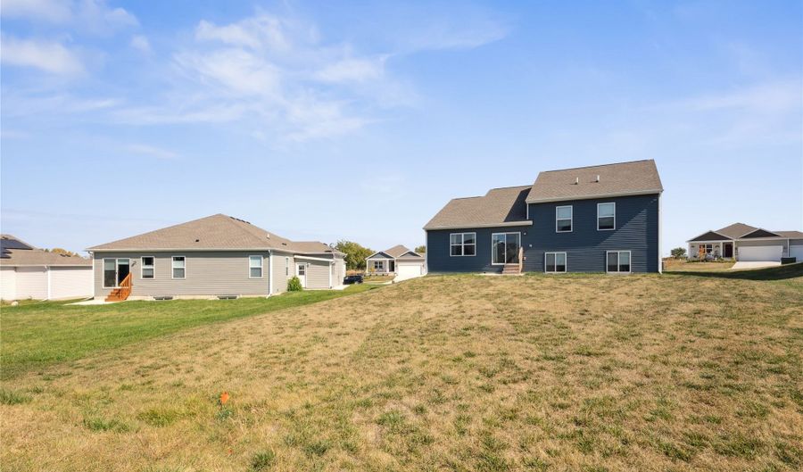 1724 Southbridge Dr, Adel, IA 50003 - 4 Beds, 4 Bath