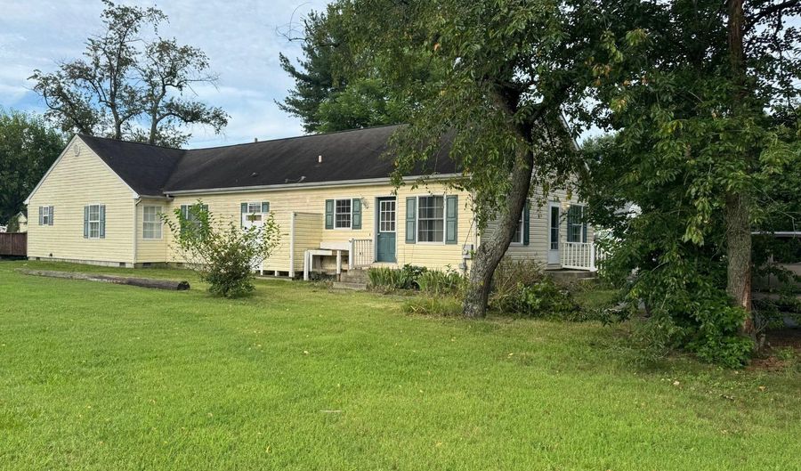 602 E LAUREL STREET Ext, Georgetown, DE 19947 - 4 Beds, 3 Bath