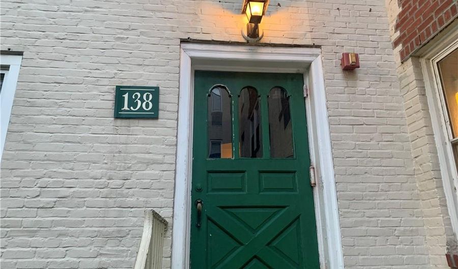 138 Woodside Green St 2A, Stamford, CT 06901 - 2 Beds, 1 Bath
