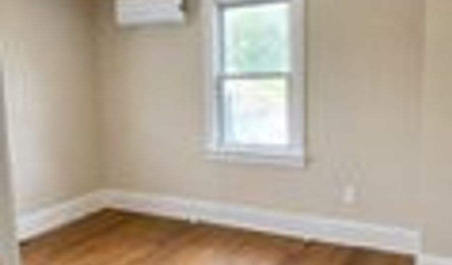 427 N 5Th St #2, Allentown, PA 18102 - 2 Beds, 1 Bath