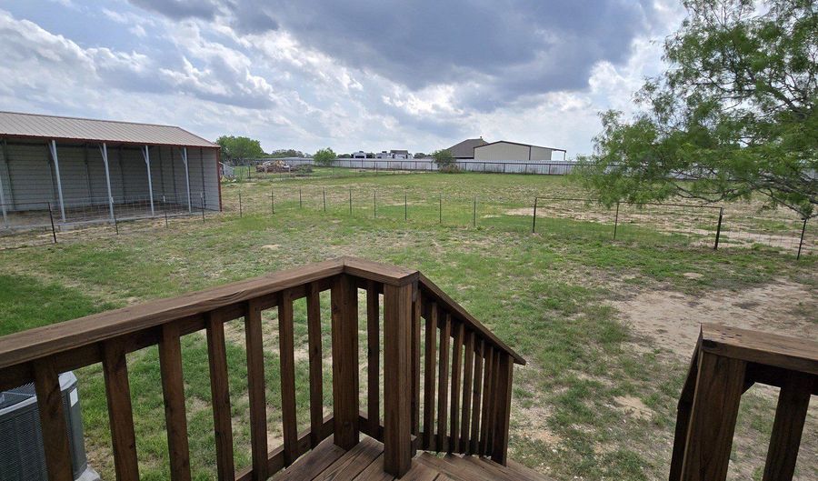 166 County Road 324, Adkins, TX 78101 - 4 Beds, 2 Bath