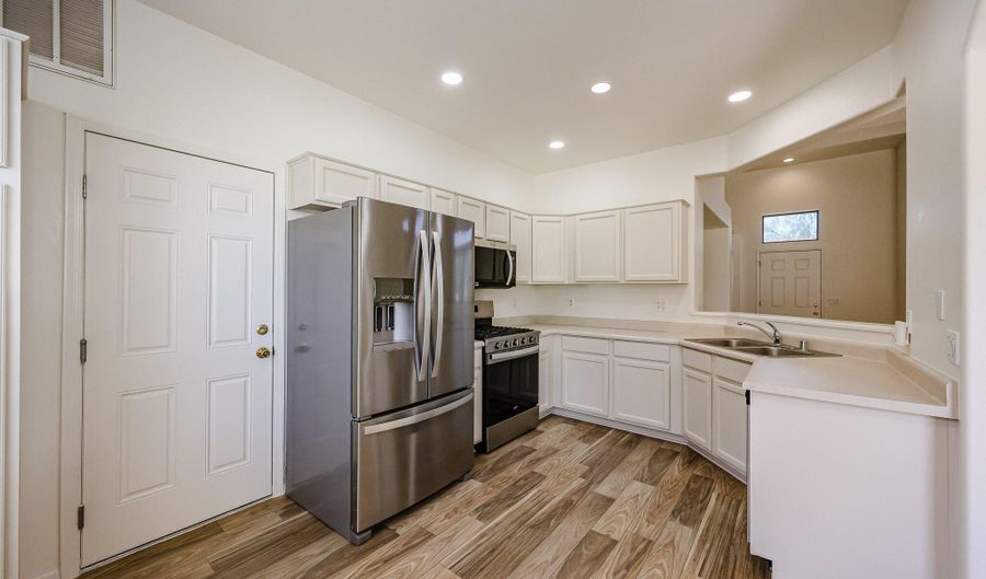 4112 E BARWICK Dr, Cave Creek, AZ 85331 - 3 Beds, 3 Bath