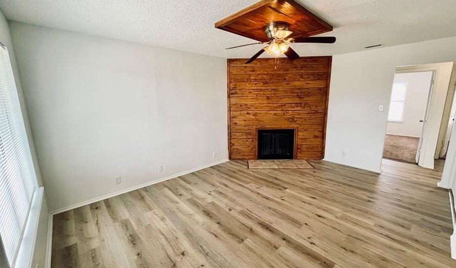 1203 C Redwood C, Andrews, TX 79714 - 2 Beds, 1 Bath
