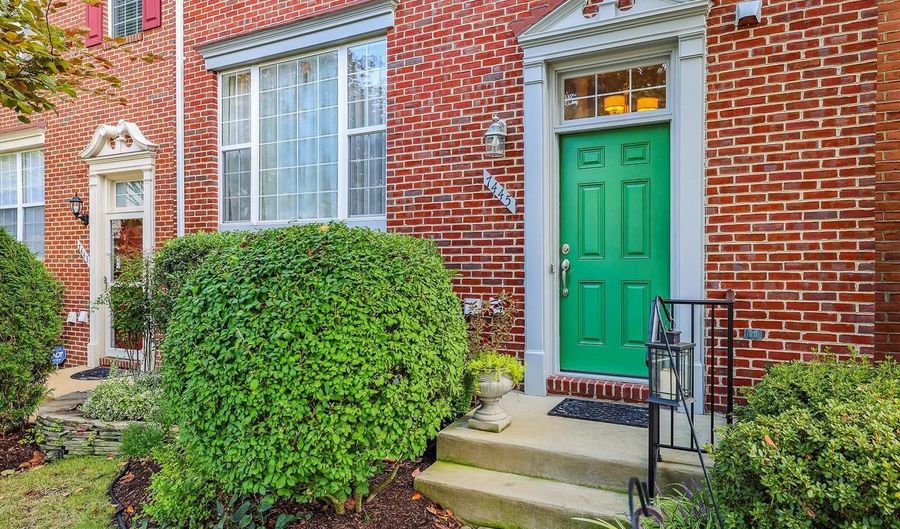 7445 GILLINGHAM ROW, Alexandria, VA 22315 - 3 Beds, 4 Bath