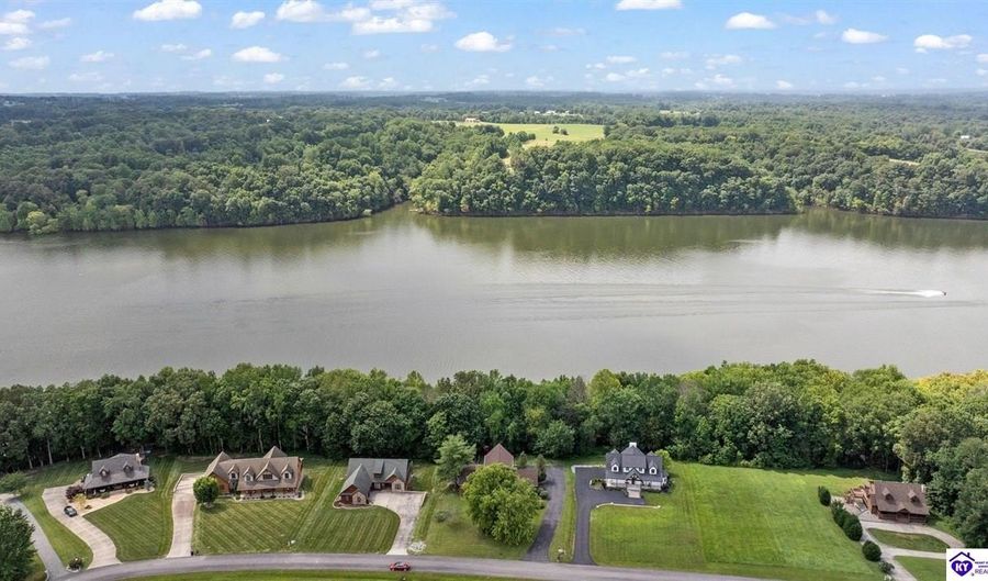 630 Eagle Point Dr, Austin, KY 42123 - 5 Beds, 5 Bath