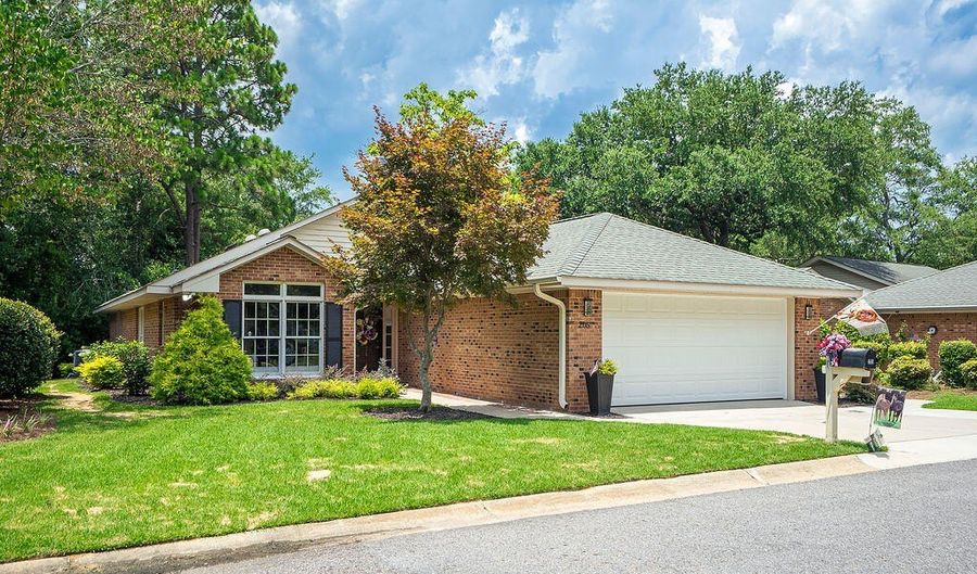 205 Carlyle Pl, Aiken, SC 29801 - 3 Beds, 2 Bath