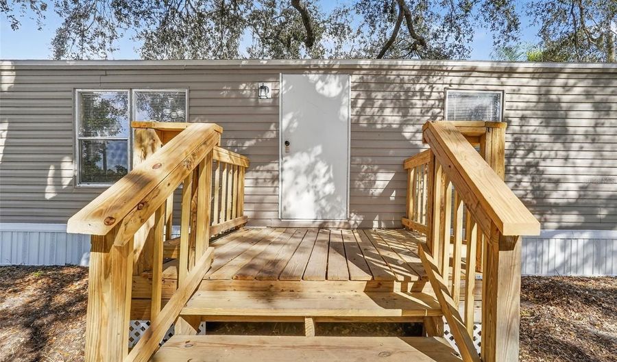 2434 STANTON St, Auburndale, FL 33823 - 3 Beds, 2 Bath