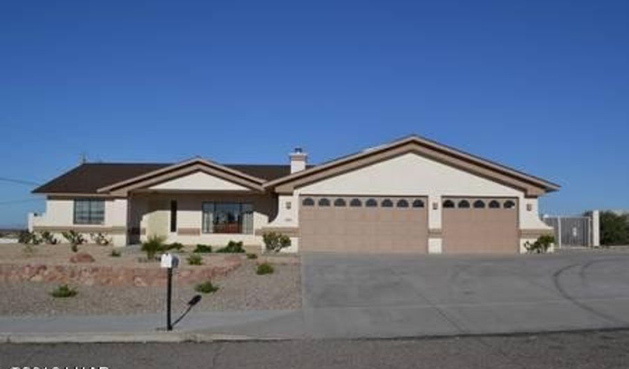 3393 Jamaica Blvd S, Lake Havasu City, AZ 86406 - 3 Beds, 2 Bath