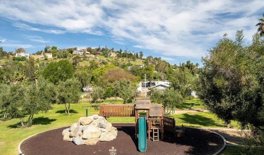 3143 Lamar Ct, Spring Valley, CA 91977 - 3 Beds, 3 Bath