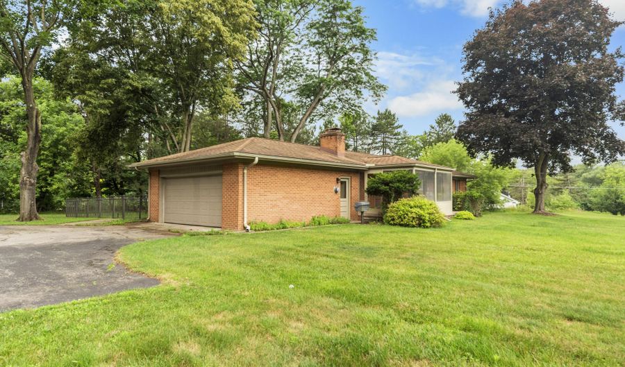 4460 Dexter-Ann Arbor Rd, Ann Arbor, MI 48103 - 3 Beds, 2 Bath