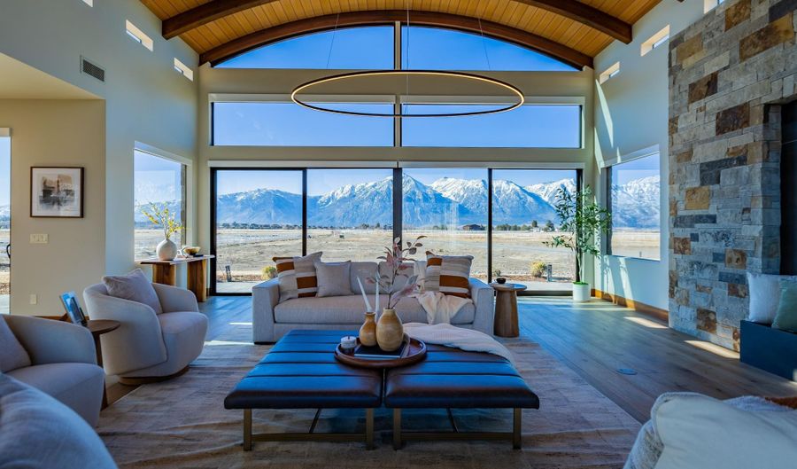 557 Wyatt Ln, Gardnerville, NV 89460 - 5 Beds, 7 Bath