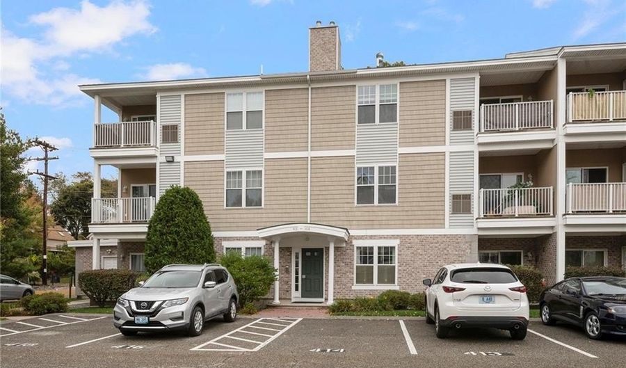 200 Roger Williams Ave 417, East Providence, RI 02916 - 2 Beds, 2 Bath