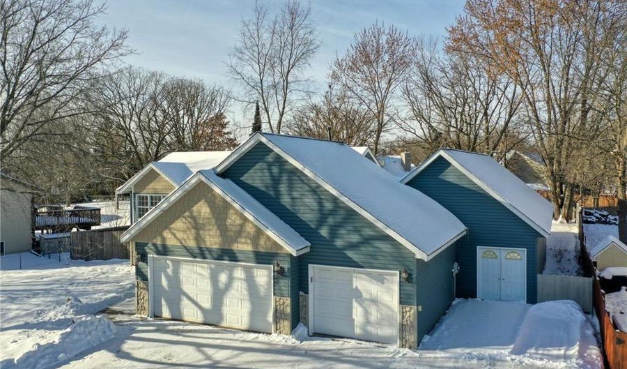 13416 Swallow St NW, Andover, MN 55304 - 3 Beds, 2 Bath