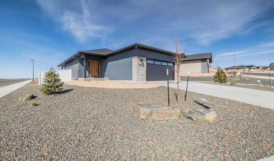4012 SADDLEBACK Ln, Cheyenne, WY 82001 - 2 Beds, 2 Bath