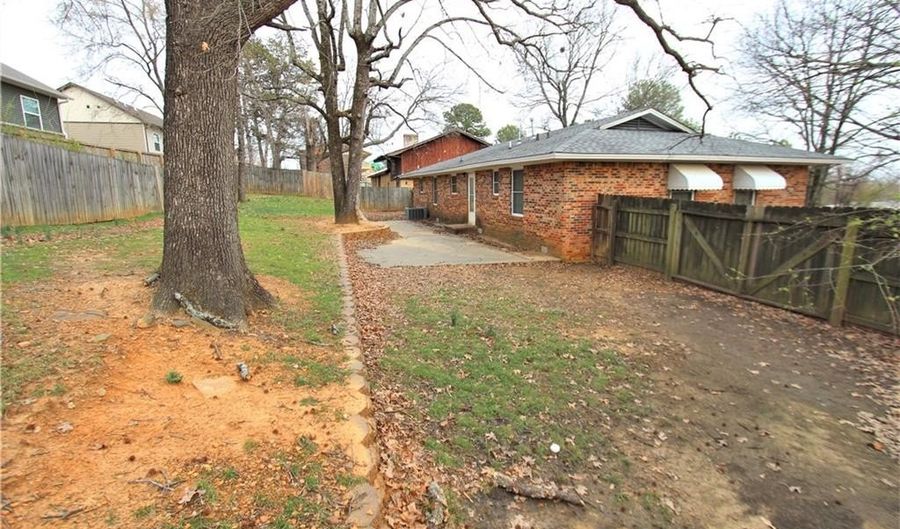 20 Squires St, Alma, AR 72921 - 3 Beds, 2 Bath