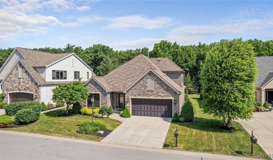 124 Harbridge, Amherst, NY 14221 - 3 Beds, 3 Bath