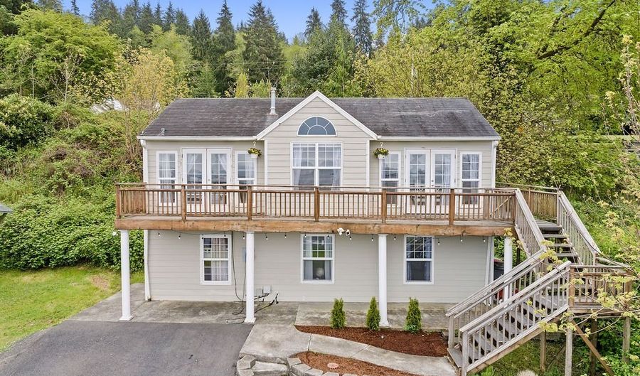 4841 CEDAR St, Astoria, OR 97103 - 4 Beds, 3 Bath