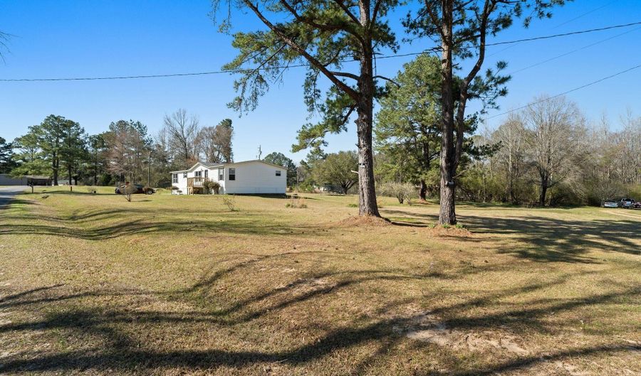 73 McLeod Ln, Bassfield, MS 39421 - 3 Beds, 2 Bath